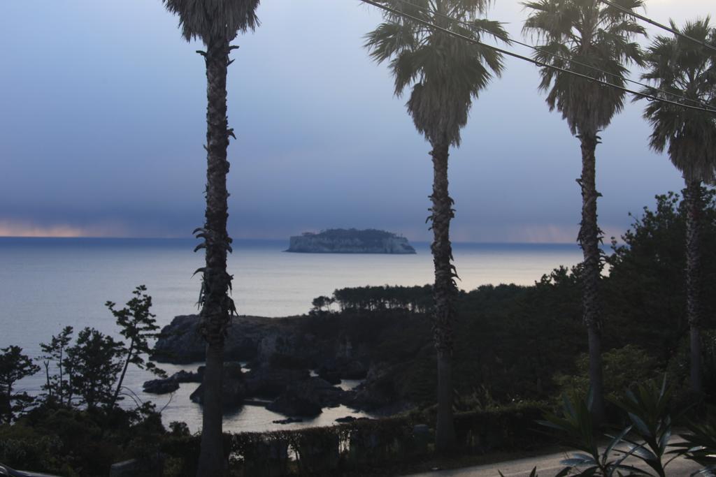Good Day Pension Σεογκουίπο Εξωτερικό φωτογραφία